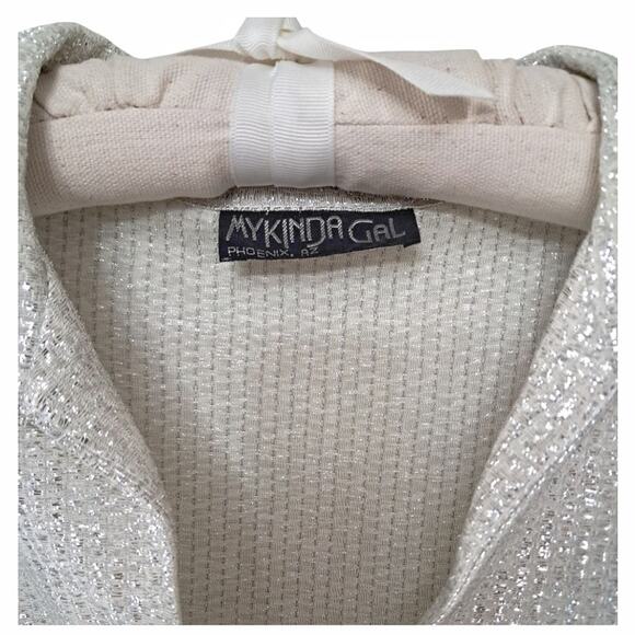 MY KINDA GAL Vintage Metallic Top Size 10 Silver Cream Loose Fit Blouse Belt - Picture 13 of 13